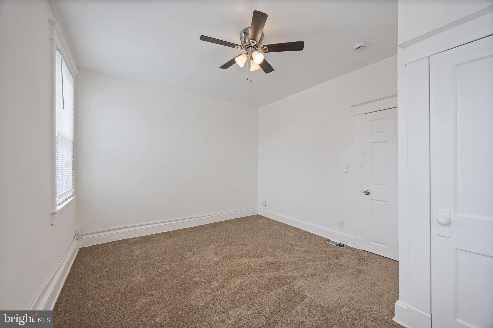 MILL HILL - Residential