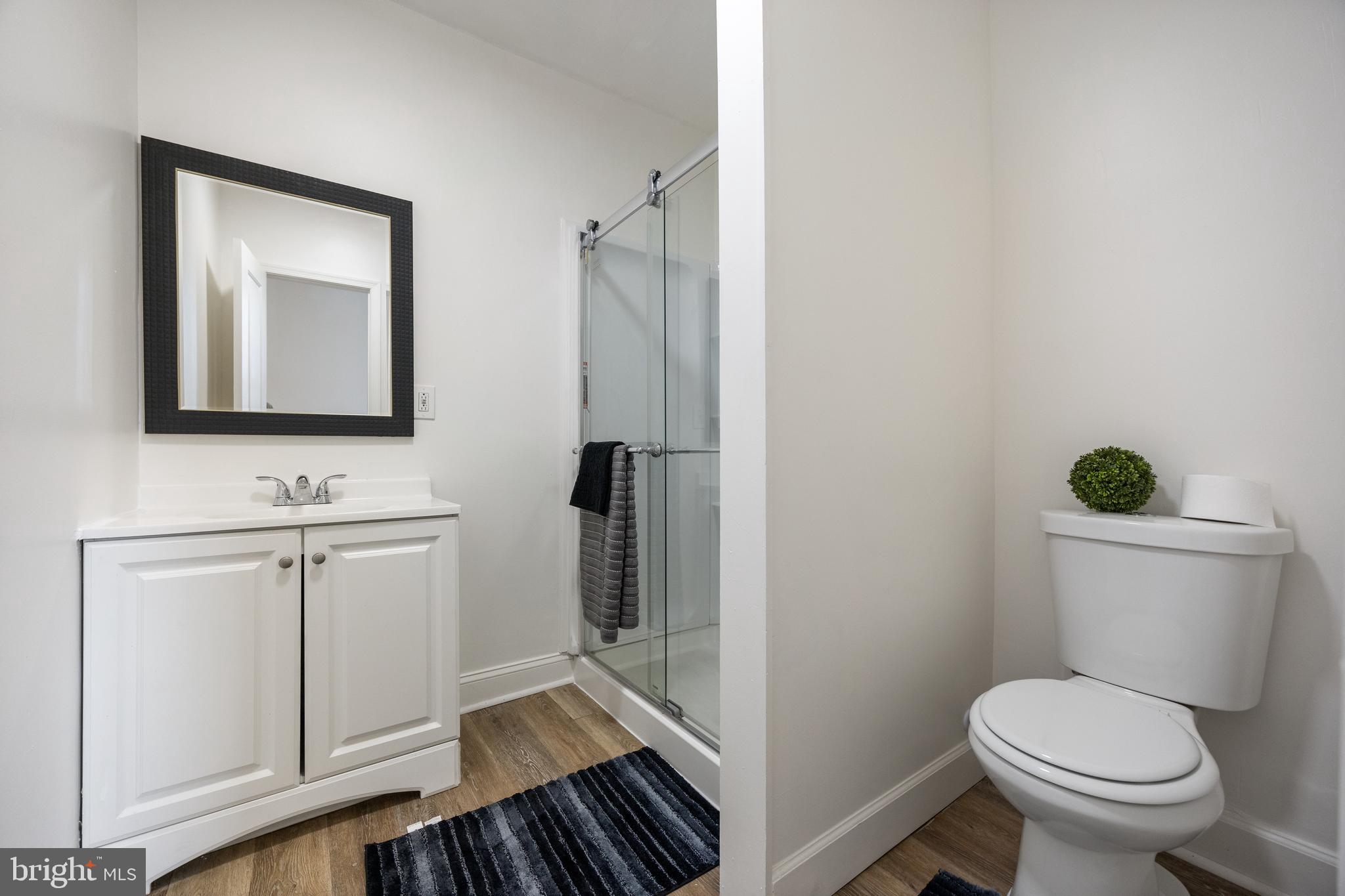 MILL HILL - Residential