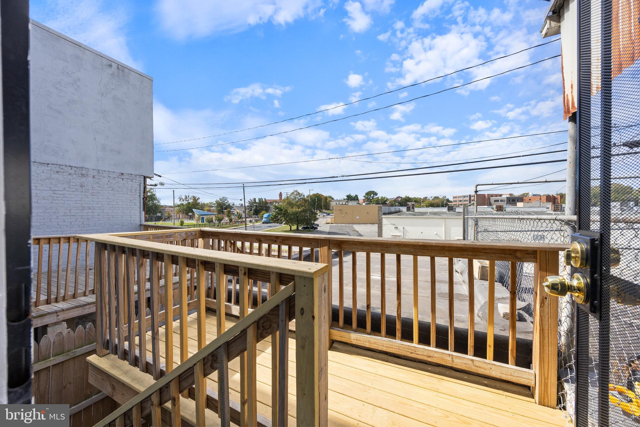 MILL HILL - Residential