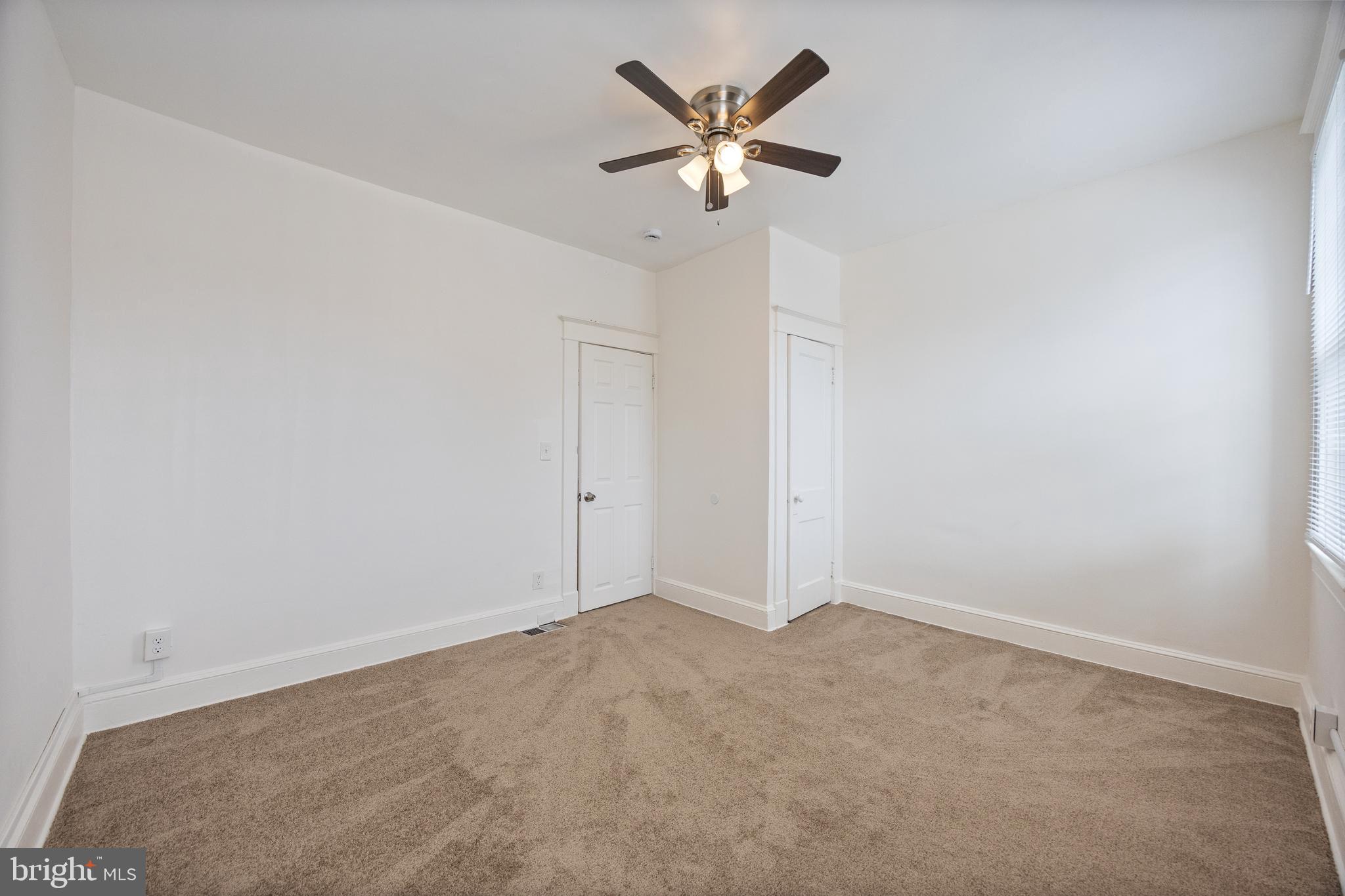 MILL HILL - Residential