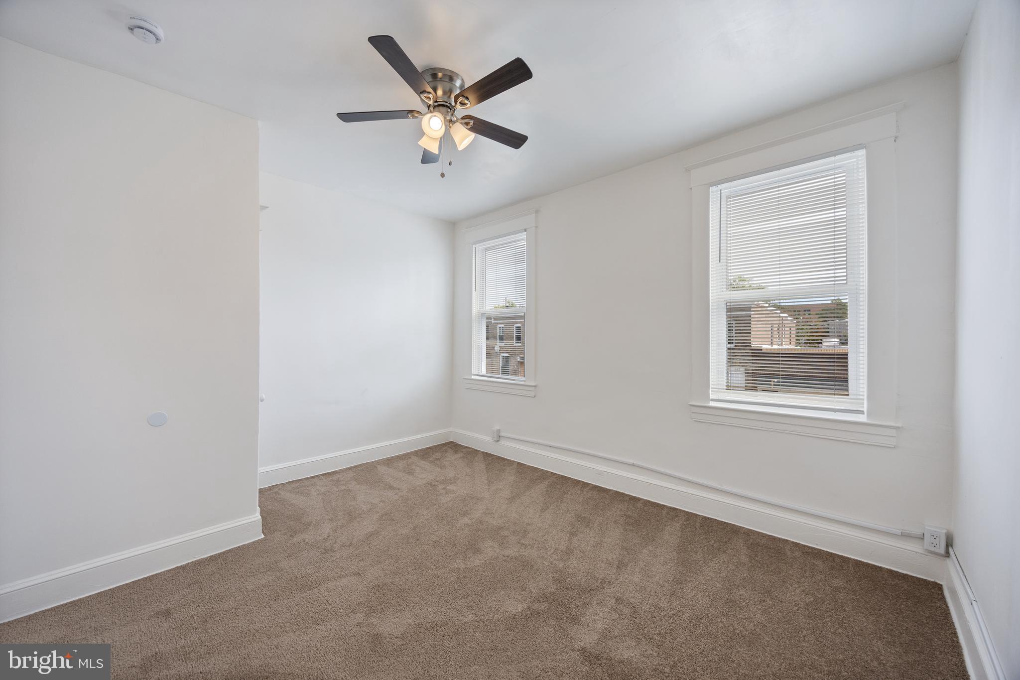 MILL HILL - Residential