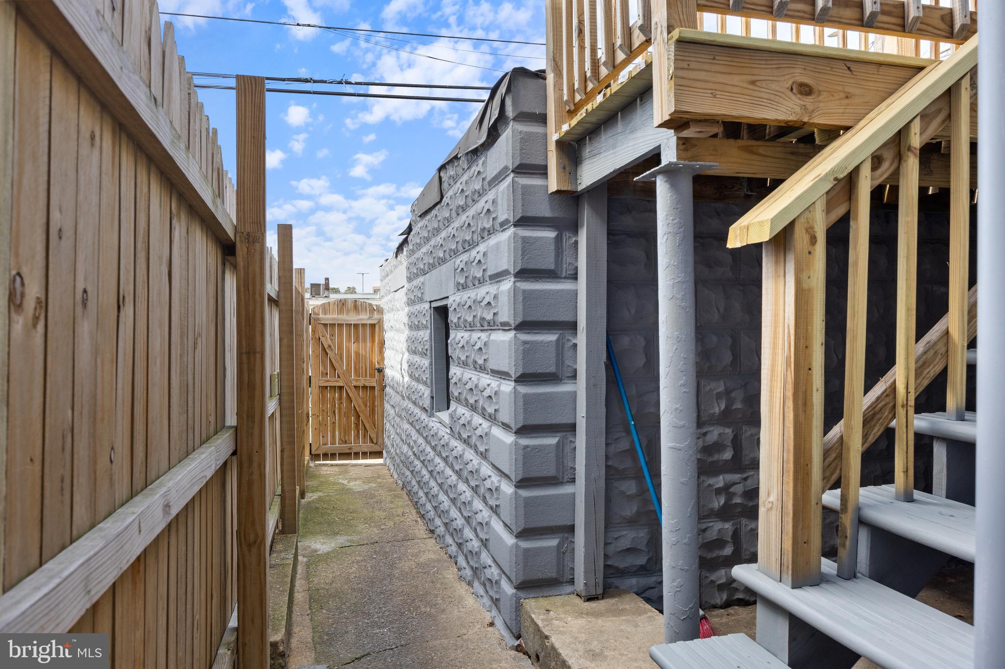 MILL HILL - Residential