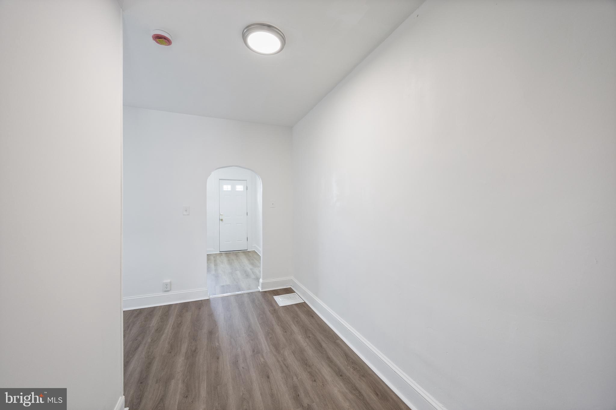 MILL HILL - Residential