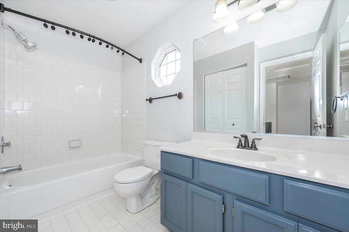 PINEY RIDGE VILLAGE - Residential