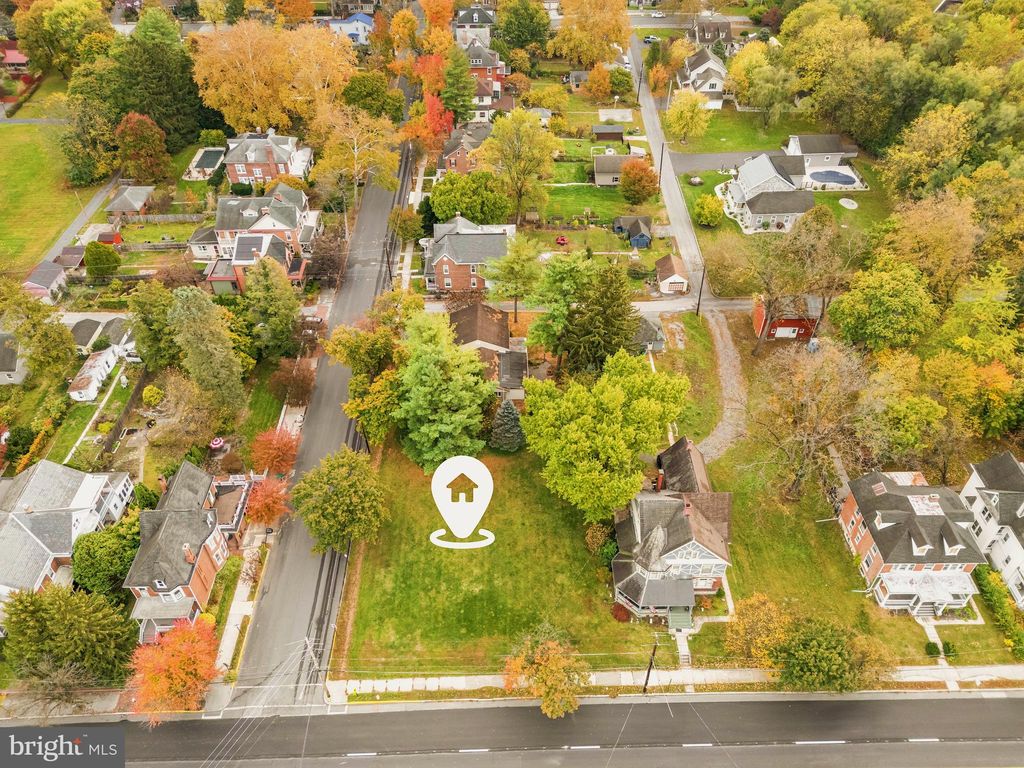 Photo of S Hanover Street, CARLISLE, PA 17013 (MLS # PACB2048082)