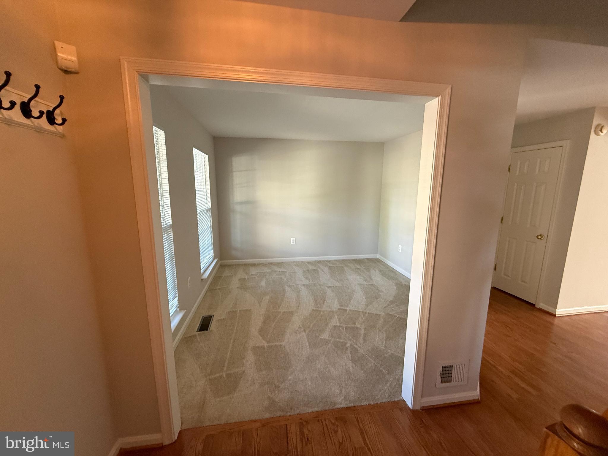 BELMONT FOREST - Residential Lease