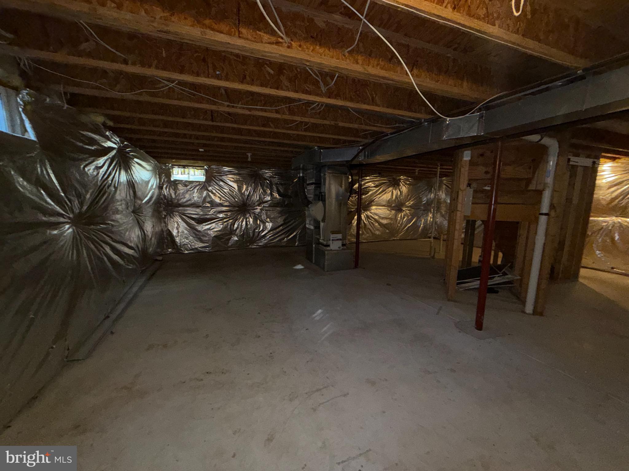 BELMONT FOREST - Residential Lease