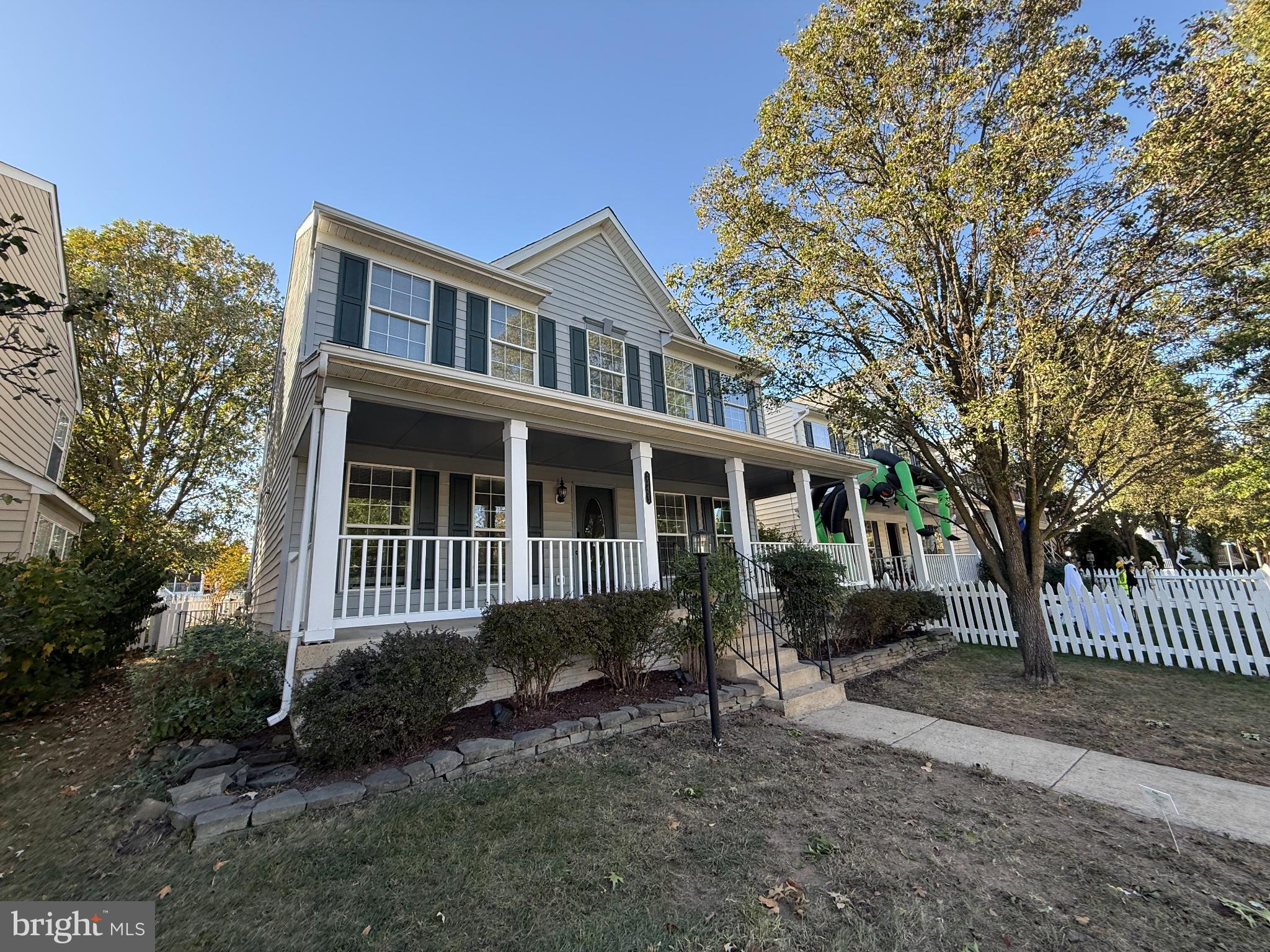 BELMONT FOREST - Residential Lease