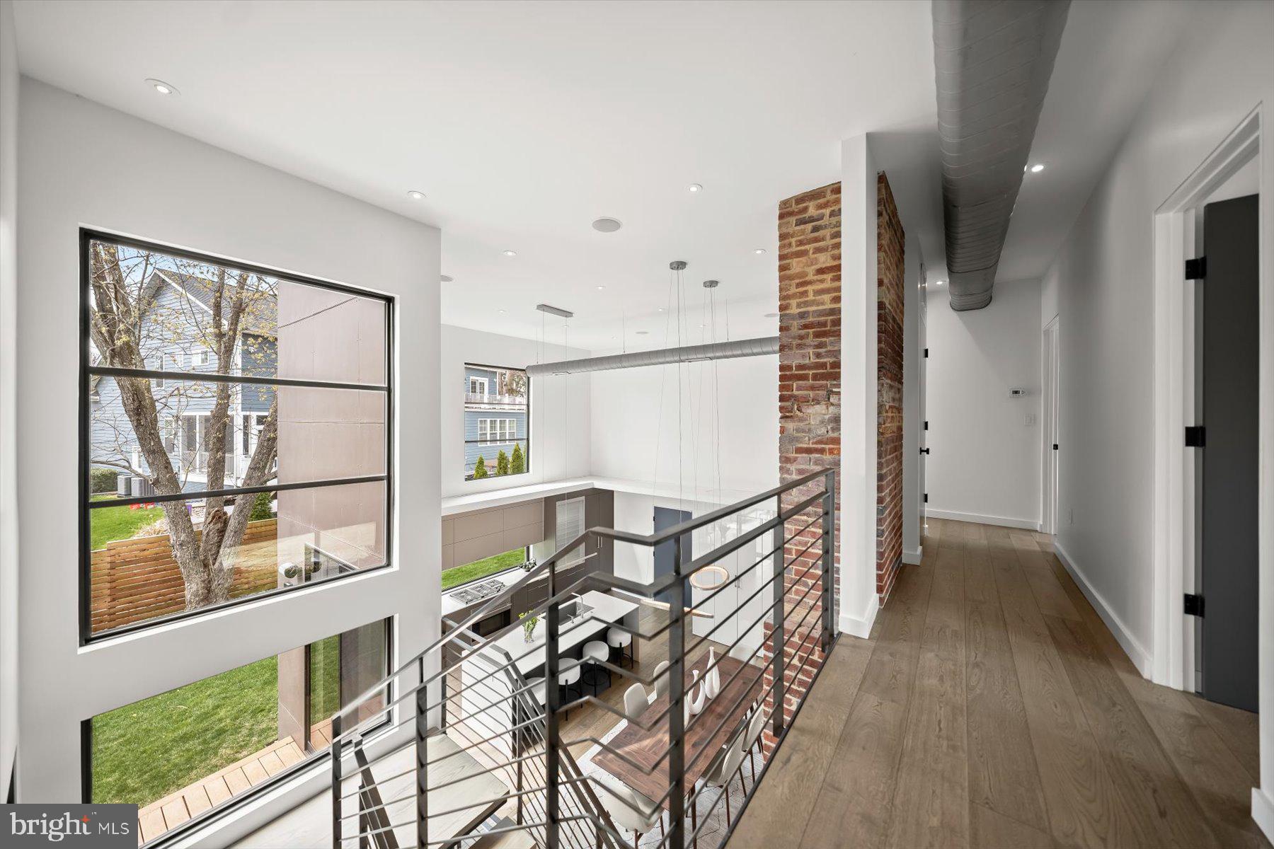 BERKSHIRE OAKWOOD - Residential