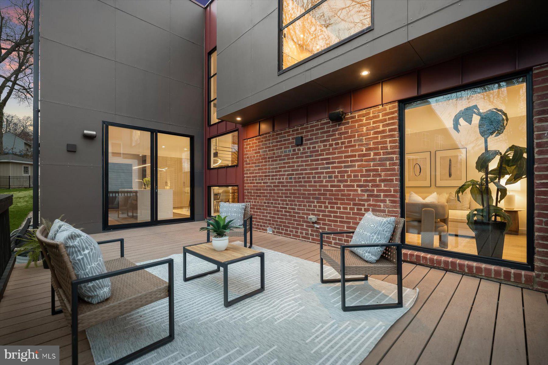 BERKSHIRE OAKWOOD - Residential