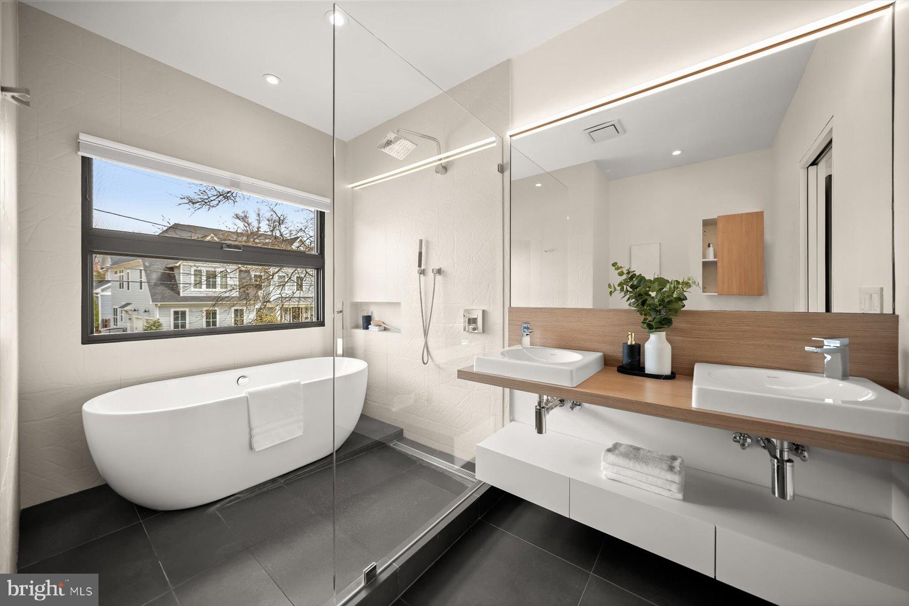 BERKSHIRE OAKWOOD - Residential