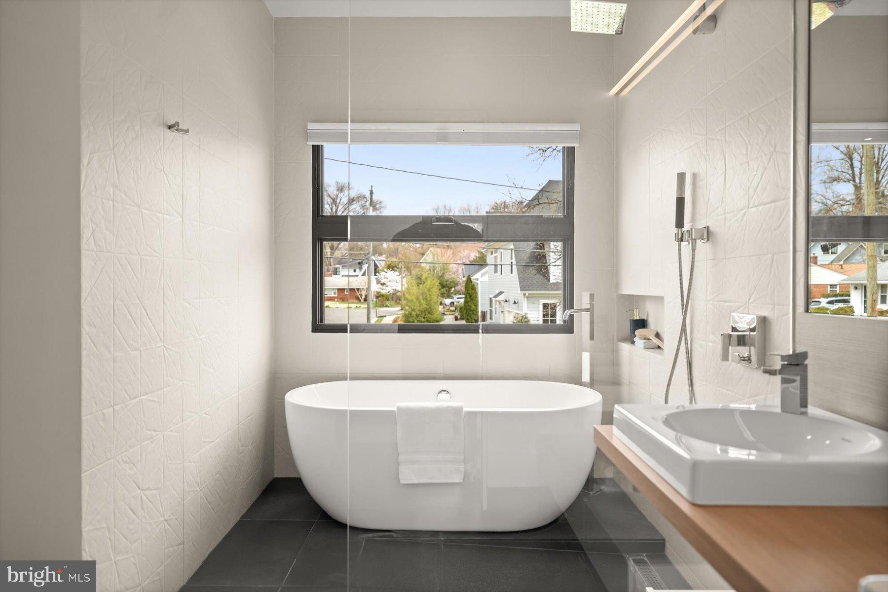 BERKSHIRE OAKWOOD - Residential