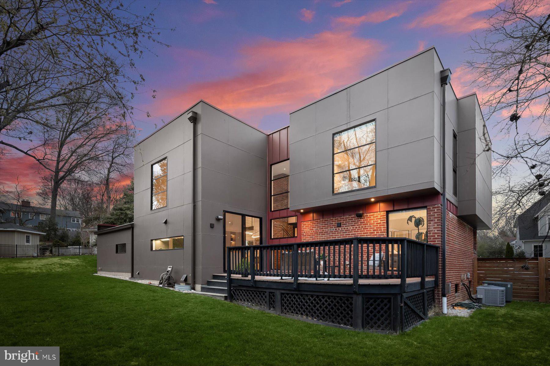 BERKSHIRE OAKWOOD - Residential