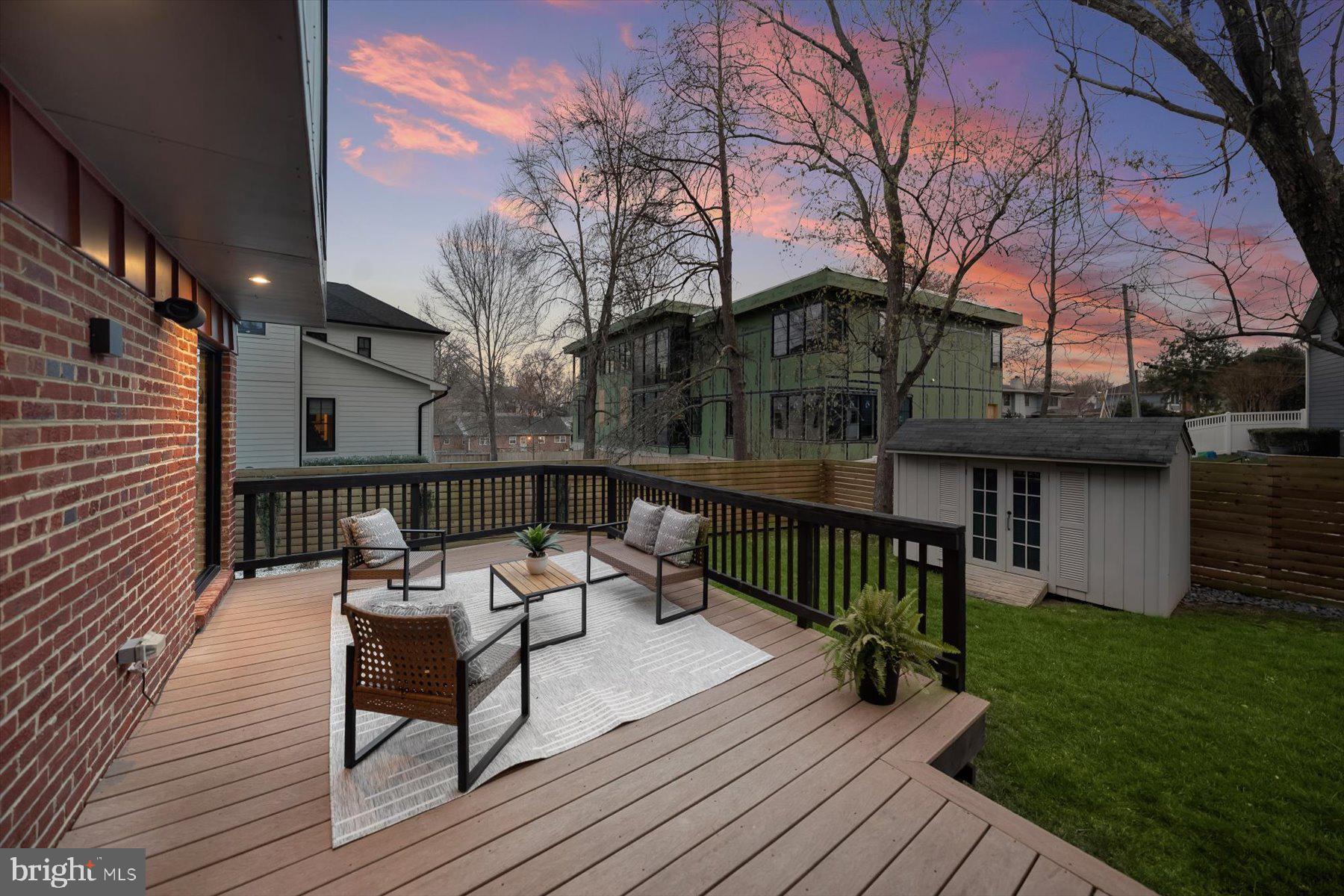 BERKSHIRE OAKWOOD - Residential