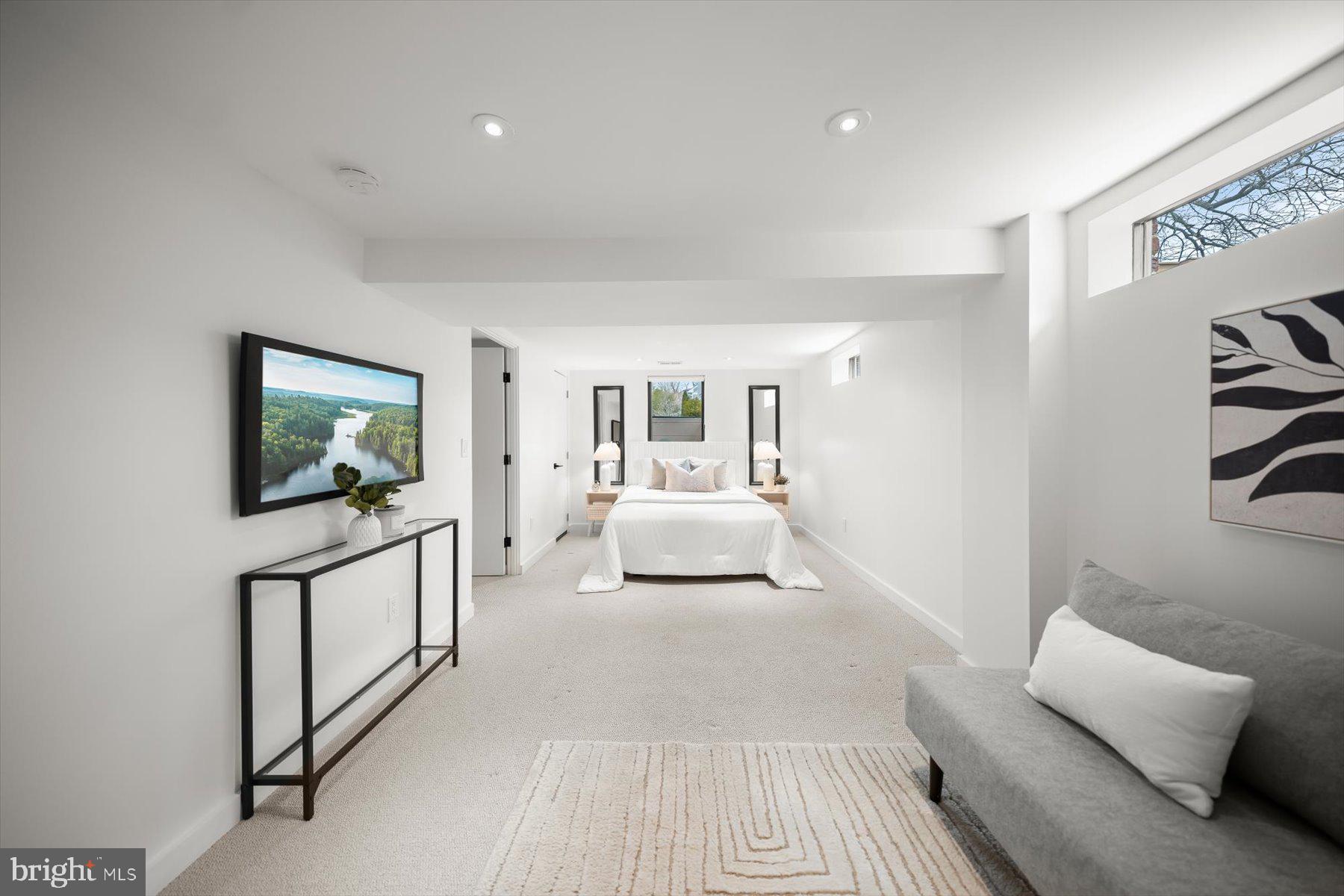 BERKSHIRE OAKWOOD - Residential