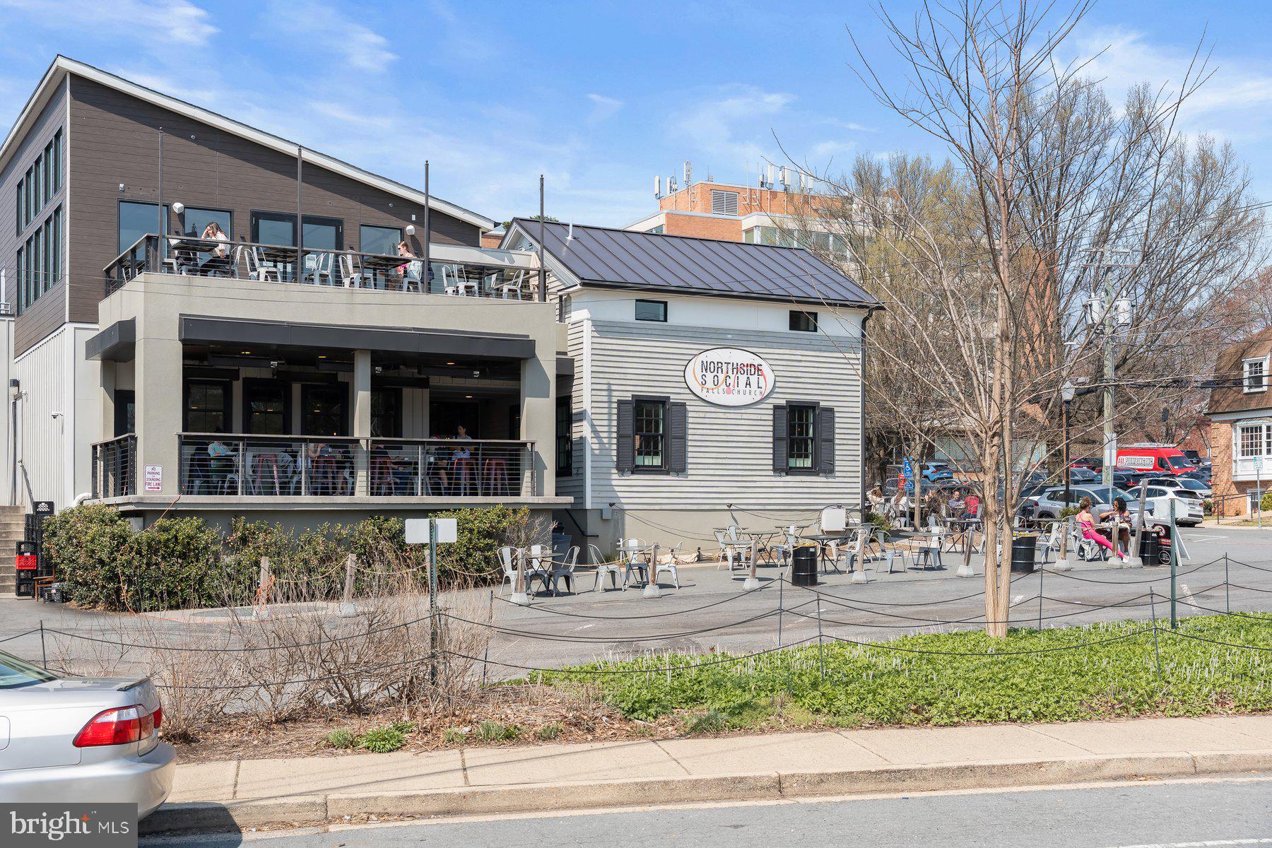 BERKSHIRE OAKWOOD - Residential