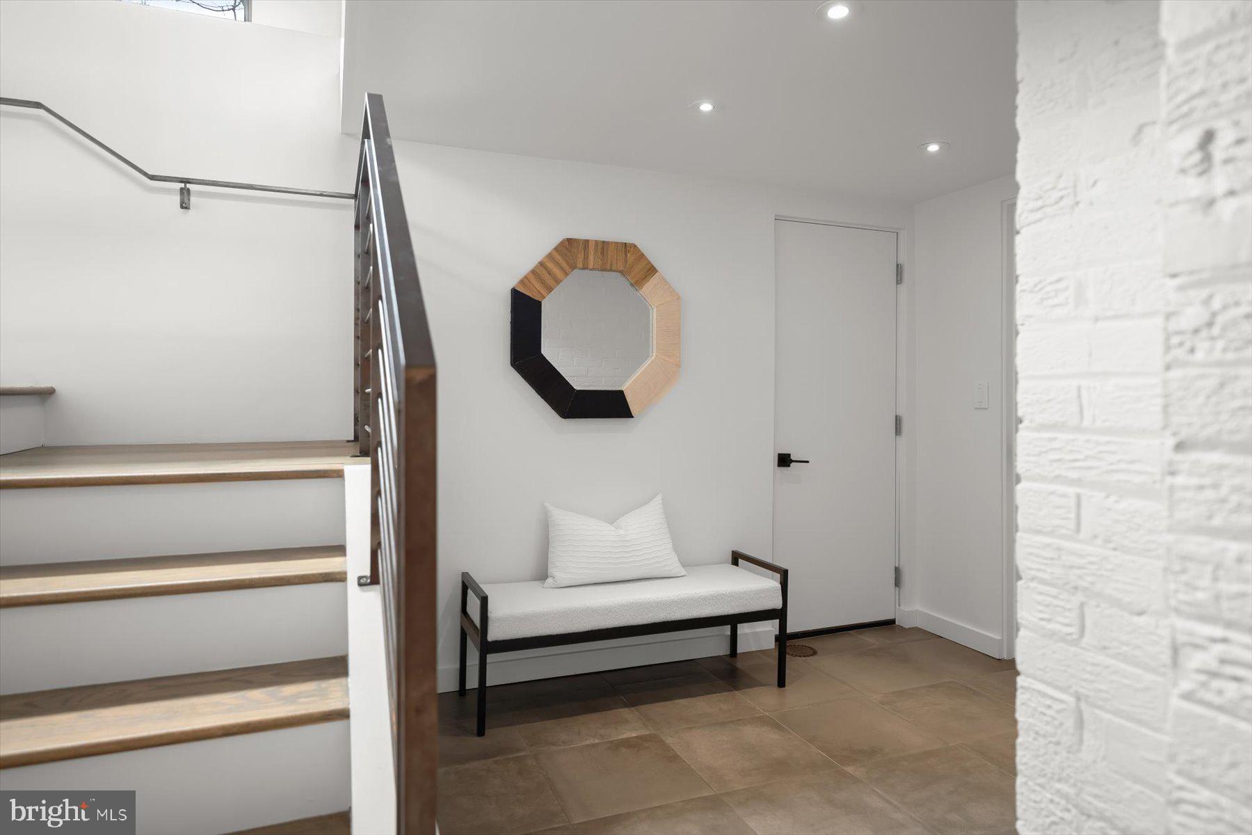 BERKSHIRE OAKWOOD - Residential