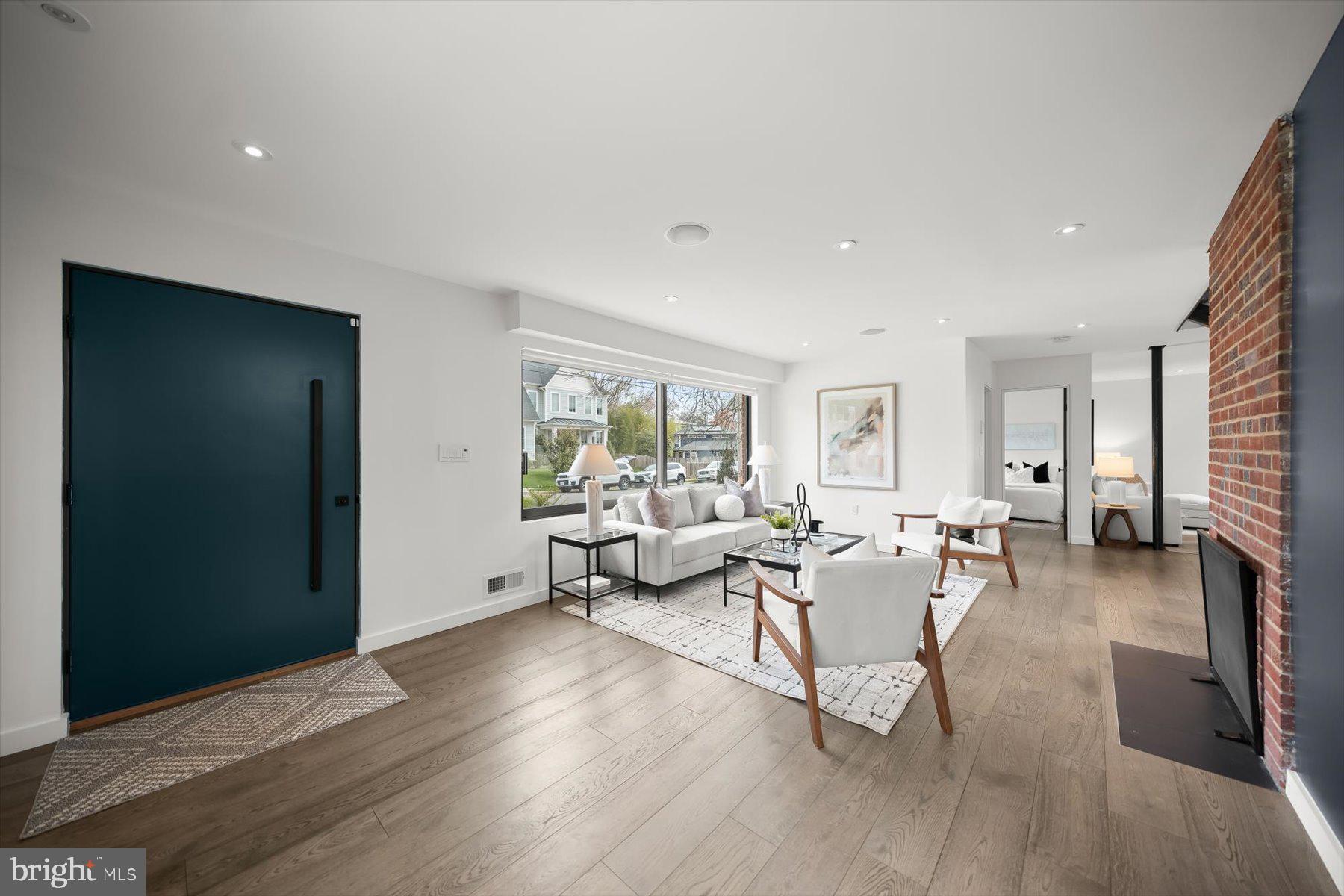 BERKSHIRE OAKWOOD - Residential