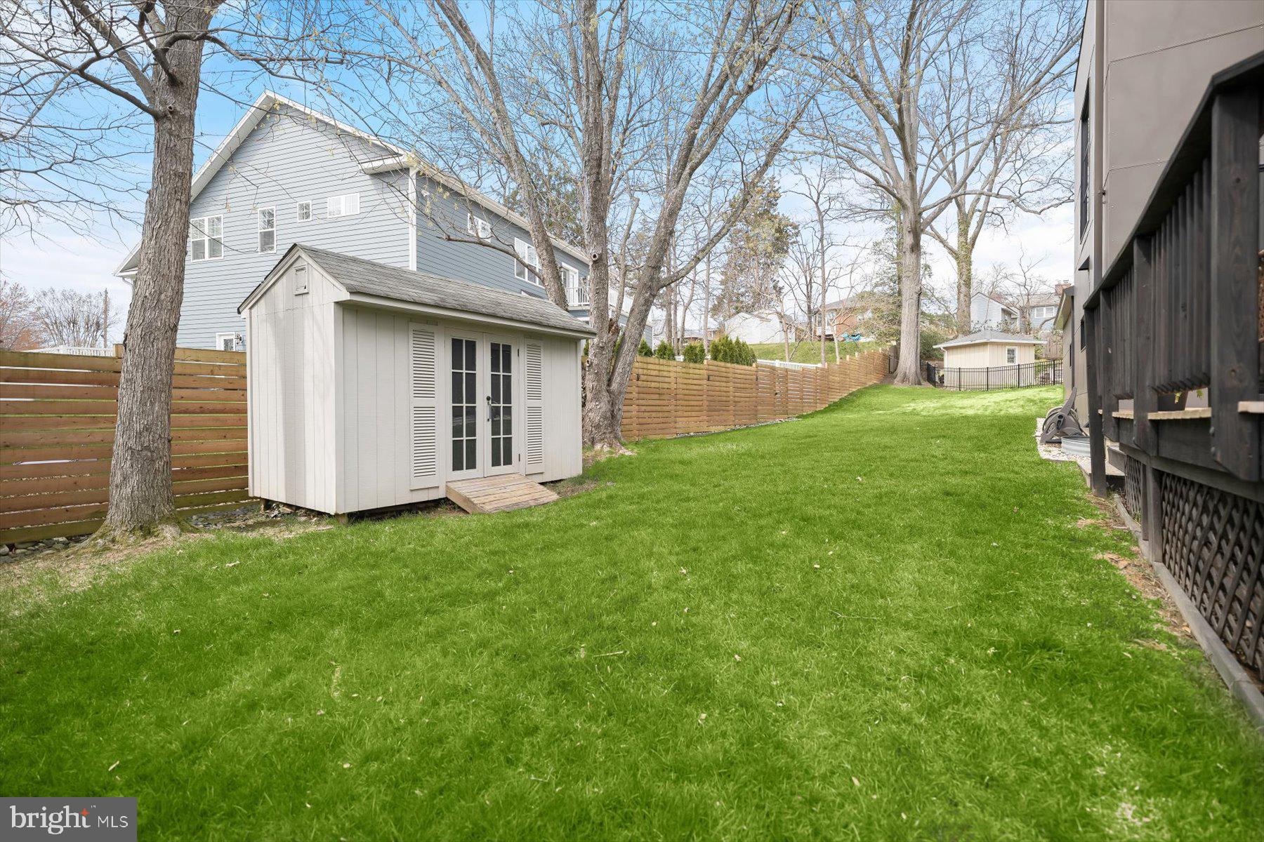 BERKSHIRE OAKWOOD - Residential