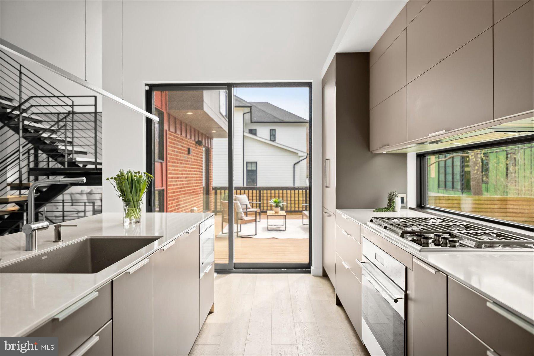 BERKSHIRE OAKWOOD - Residential