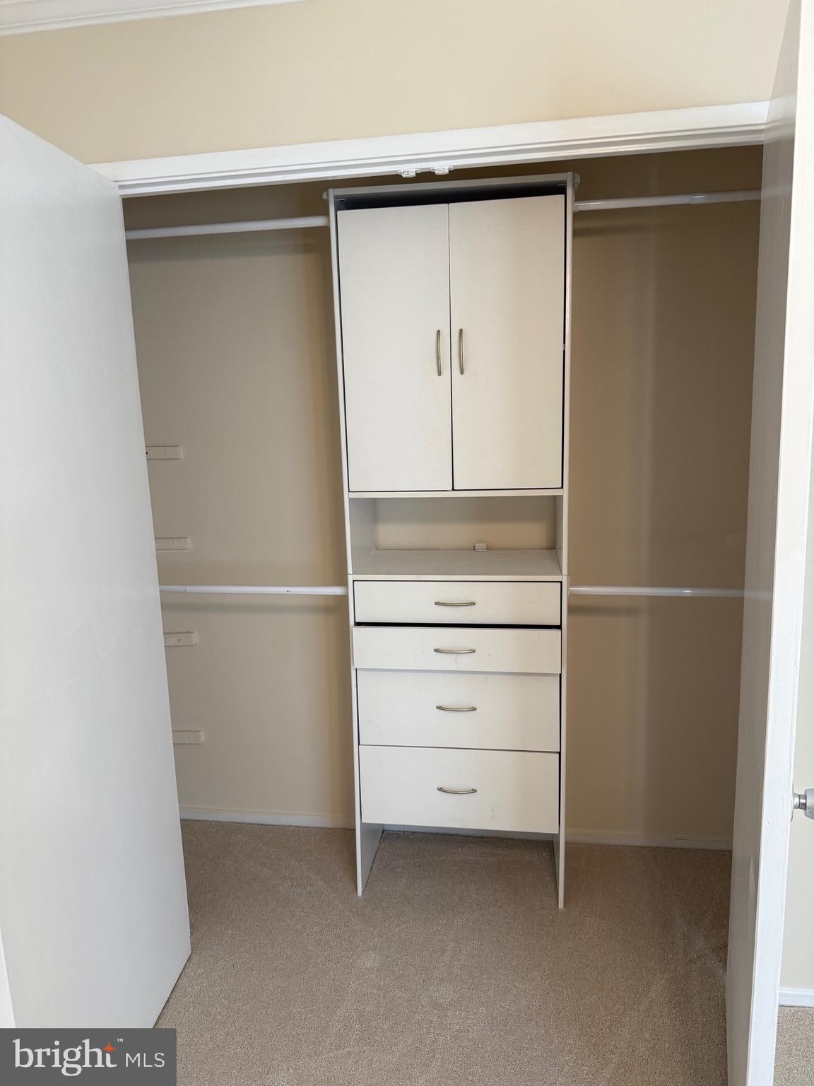 LIFESTYLE - Residential Lease