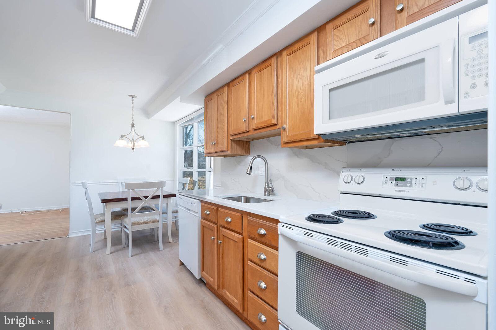 BOND MILL PARK - Residential