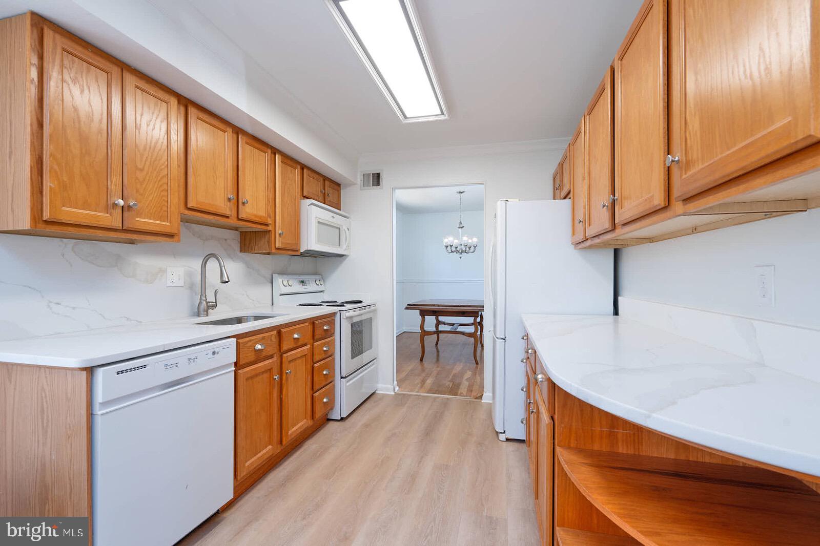 BOND MILL PARK - Residential