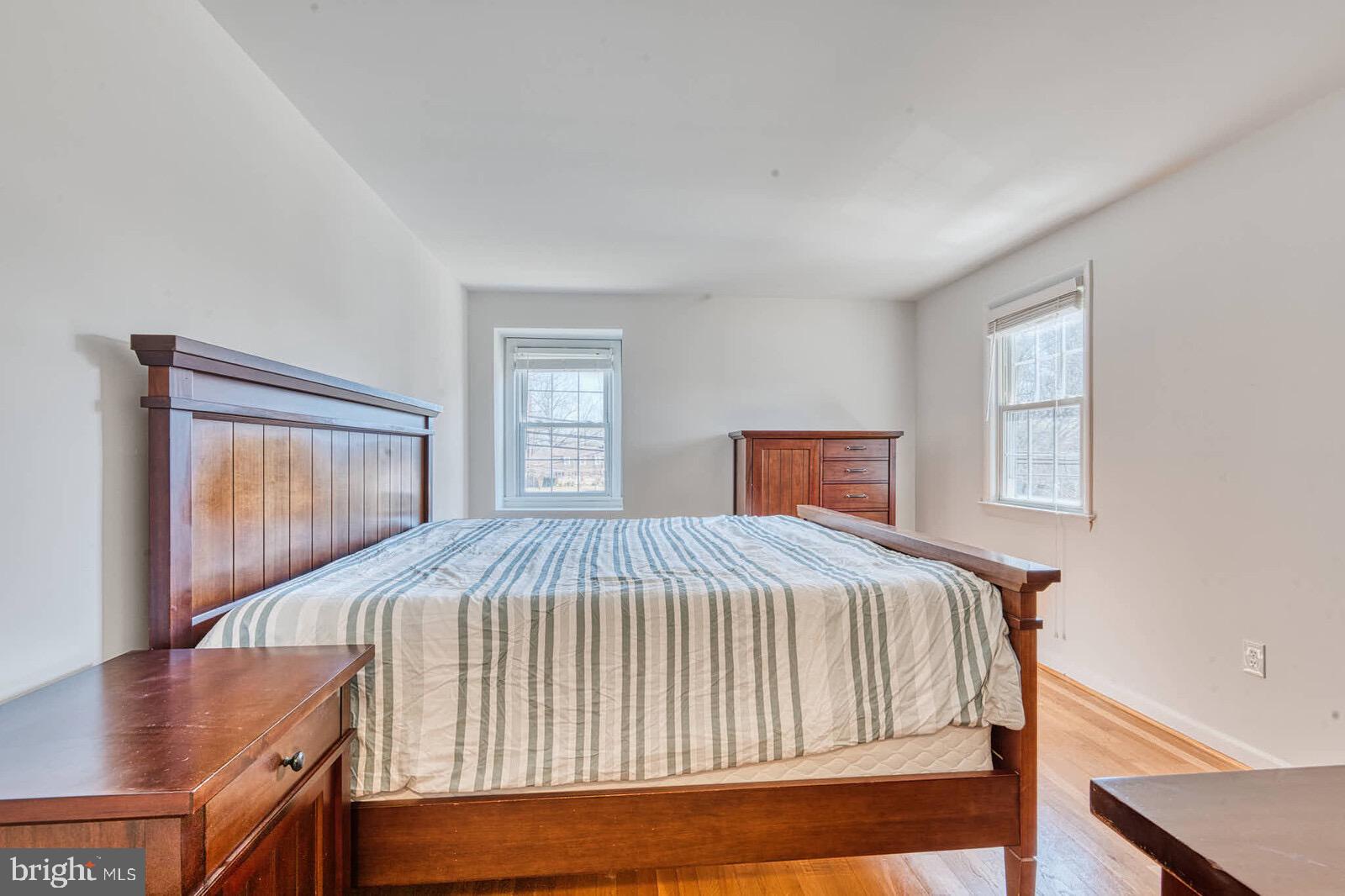 BOND MILL PARK - Residential