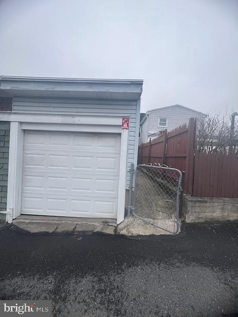 POTTSVILLE - Residential