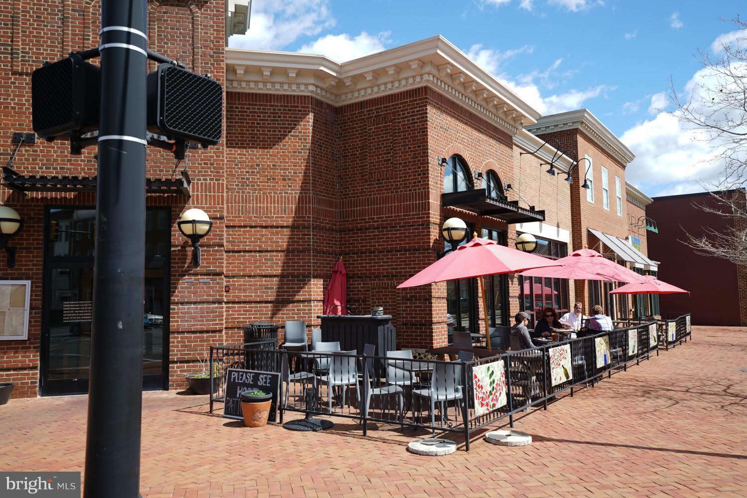 POTOWMACK CROSSING - Residential