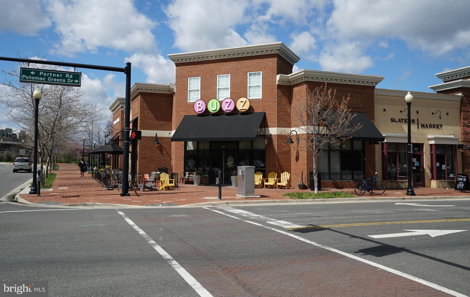 POTOWMACK CROSSING - Residential