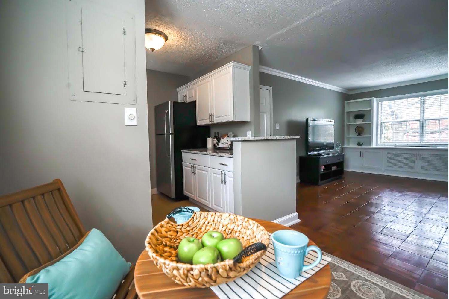 POTOWMACK CROSSING - Residential