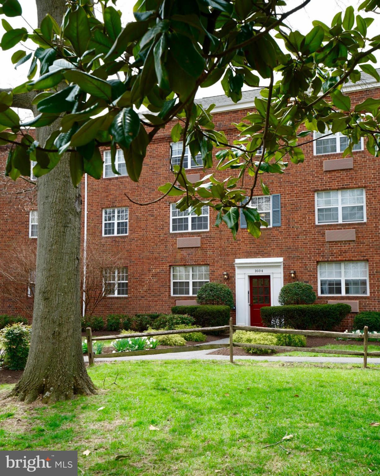 POTOWMACK CROSSING - Residential