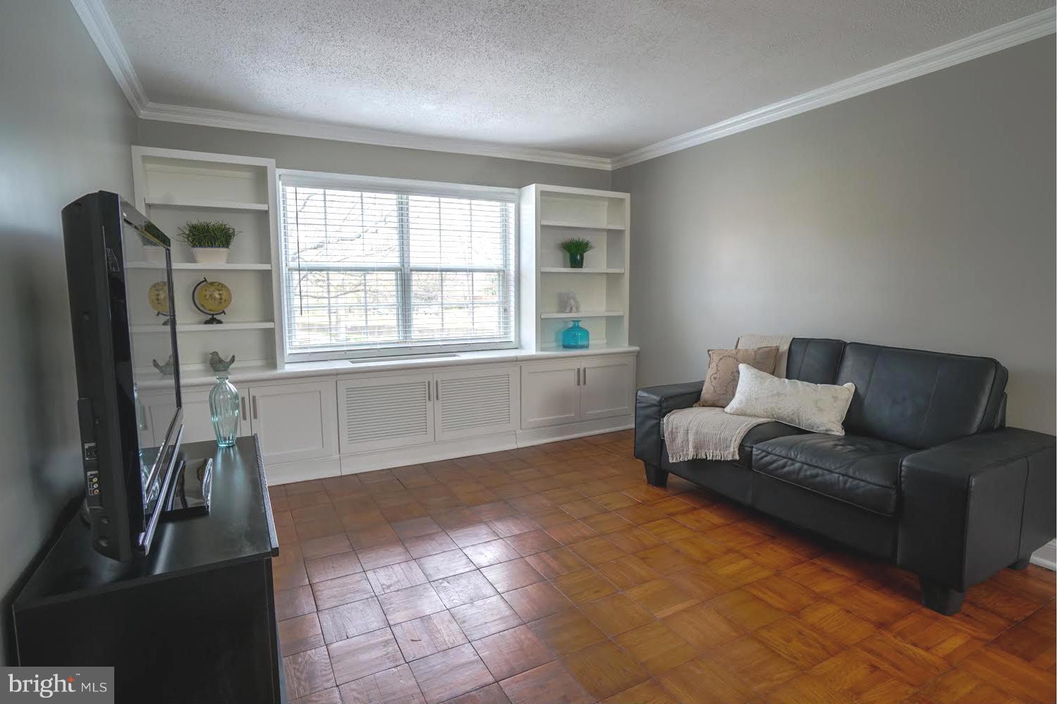 POTOWMACK CROSSING - Residential