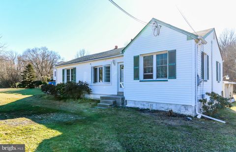 Homes For Sale - 1261 N Tuckahoe Road<br/> Gloucester County, WILLIAMSTOWN, NJ 08094