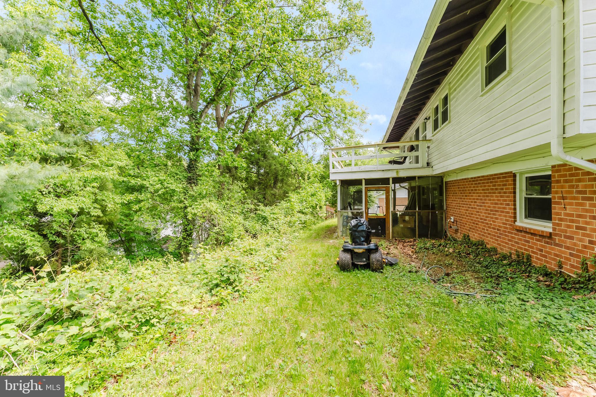 SLEEPY HOLLOW WOODS - Residential