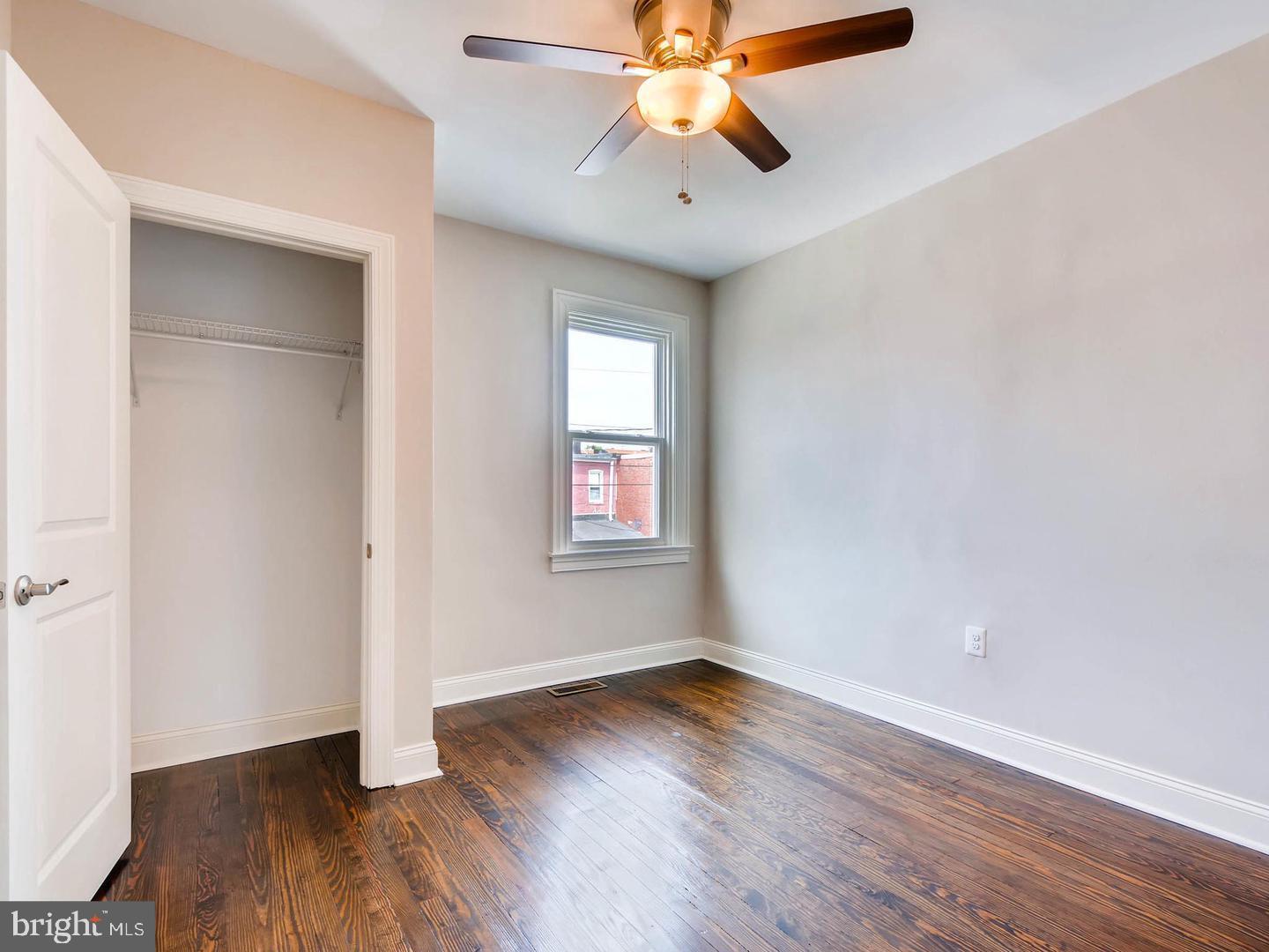 GREEKTOWN - Residential Lease