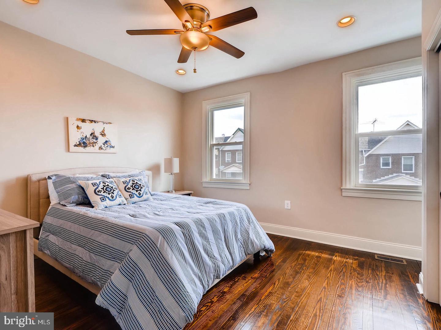 GREEKTOWN - Residential Lease