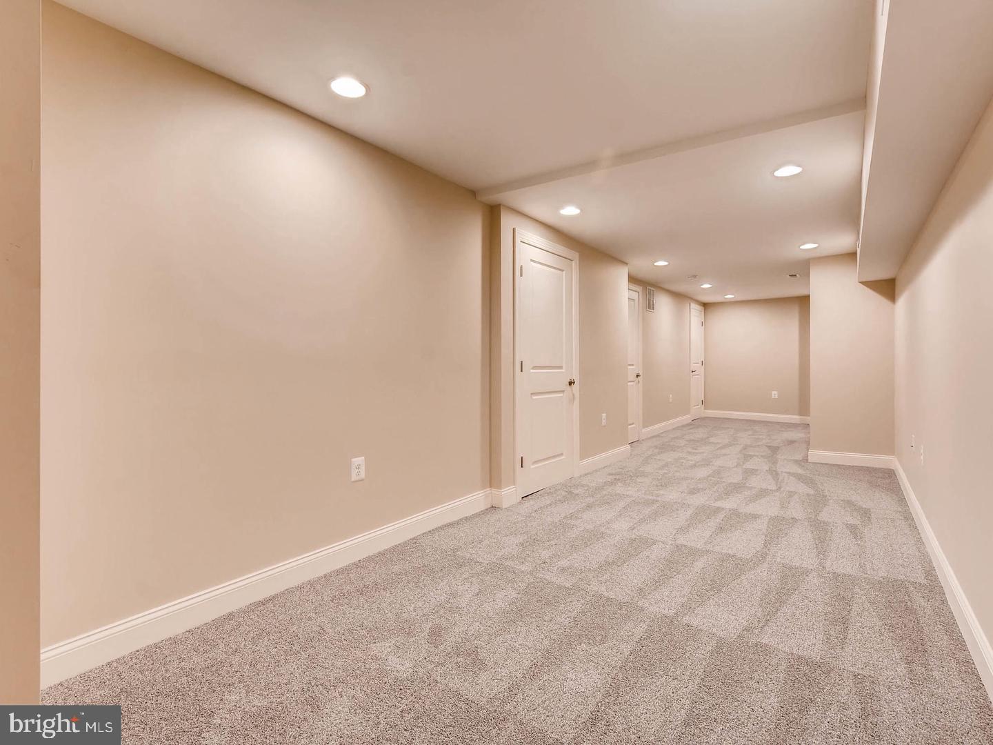 GREEKTOWN - Residential Lease