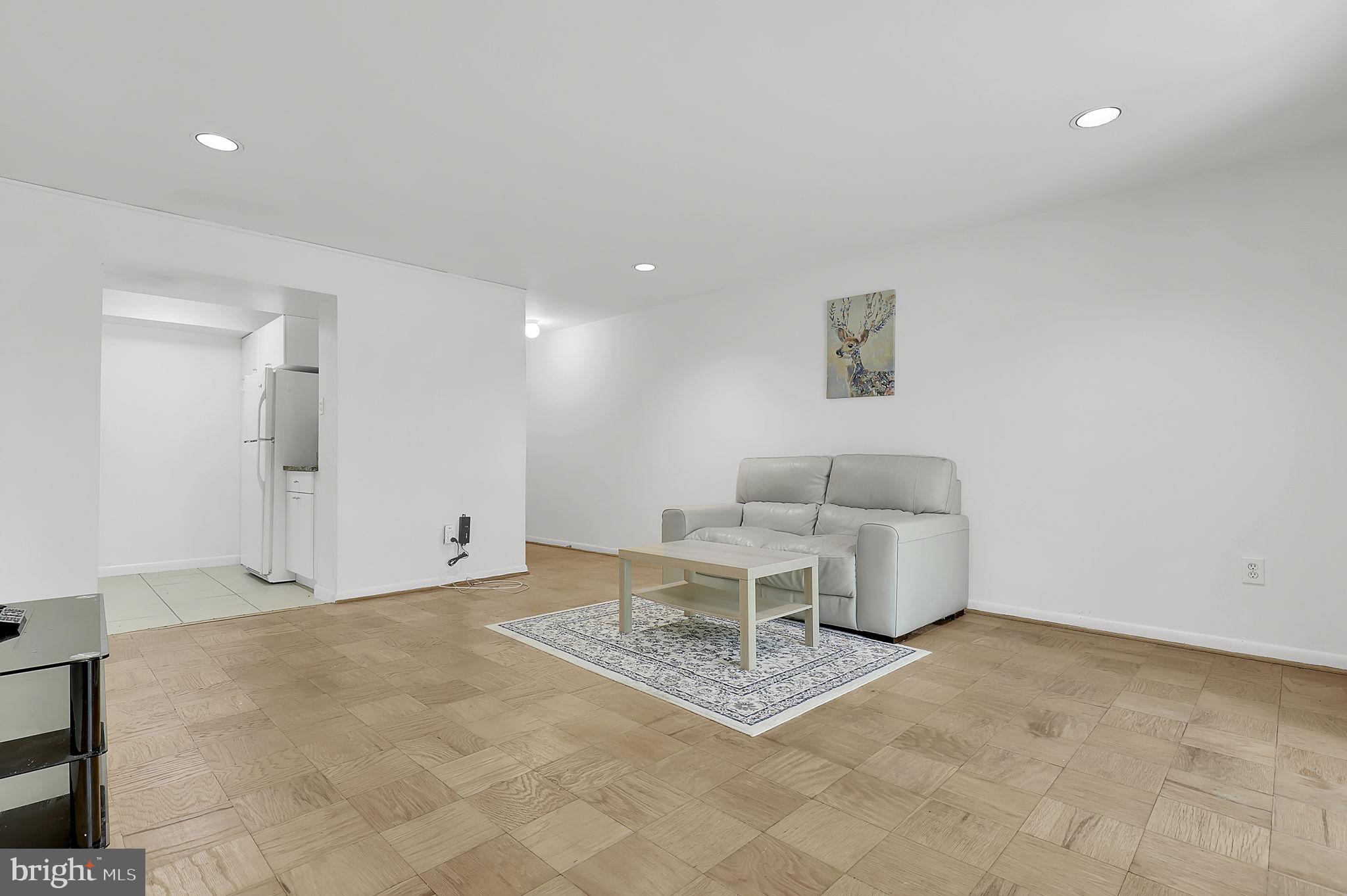 10216 ROCKVILLE PIKE 102