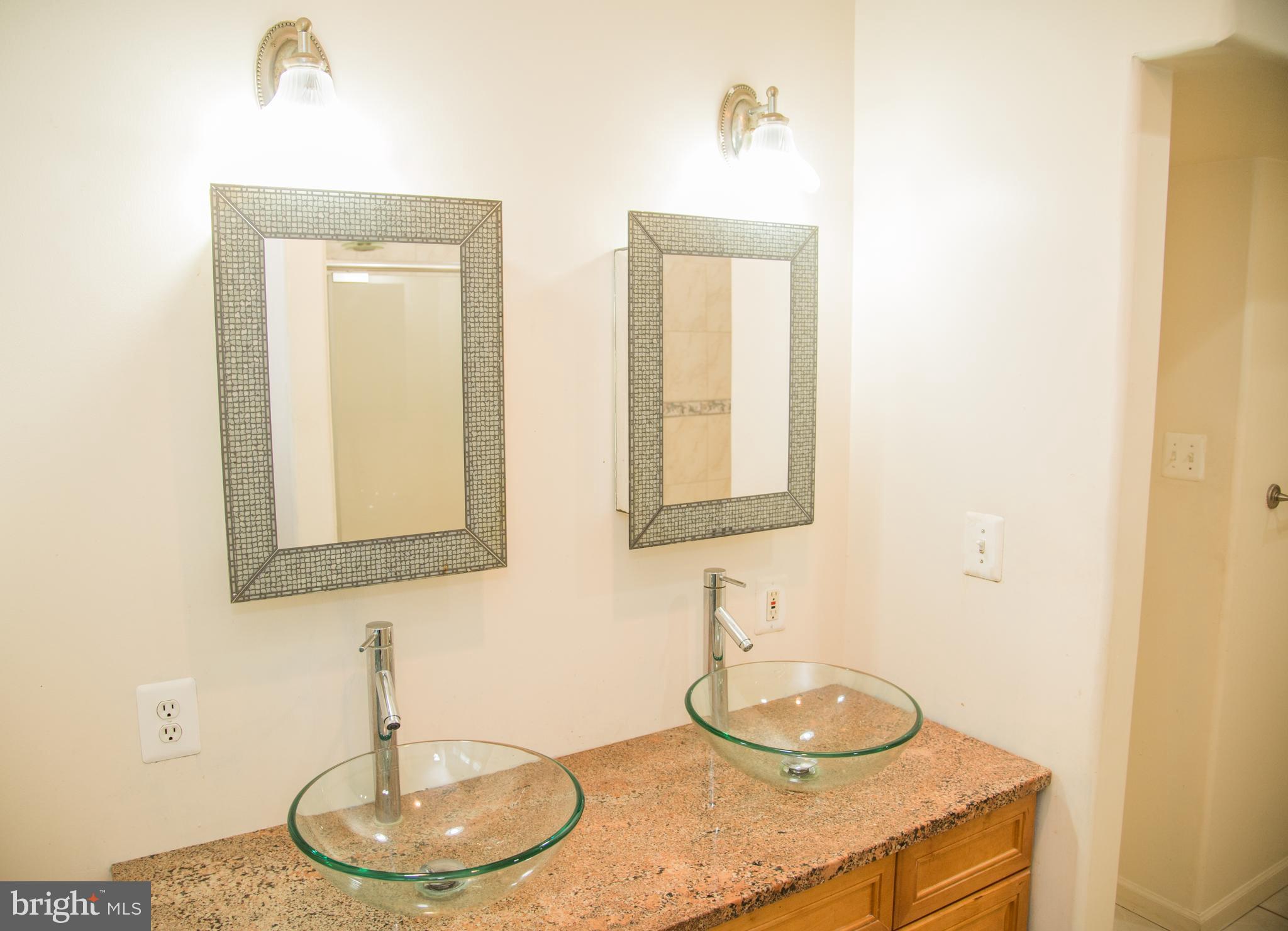 FORESTVILLE CENTER - Residential