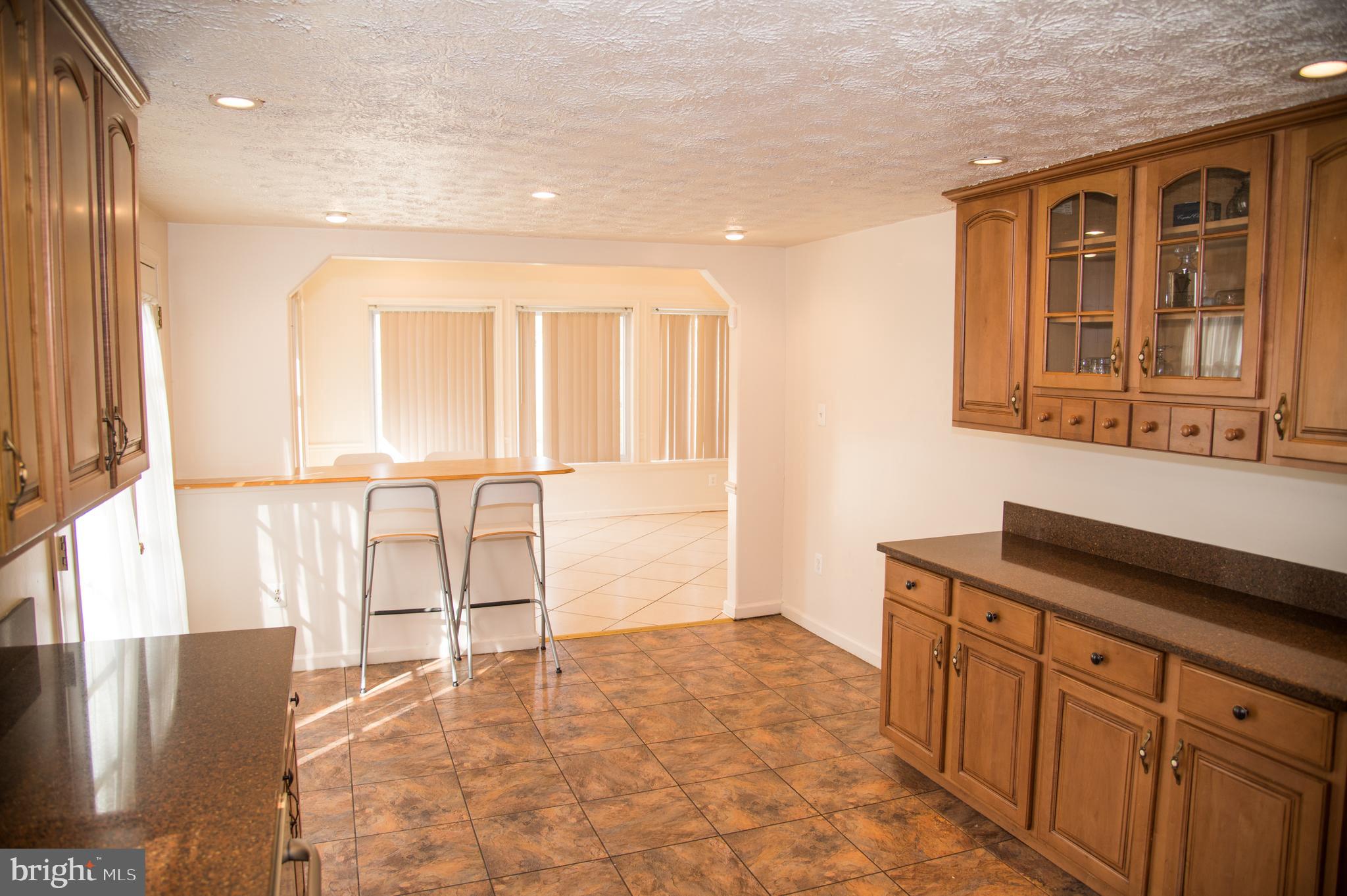 FORESTVILLE CENTER - Residential