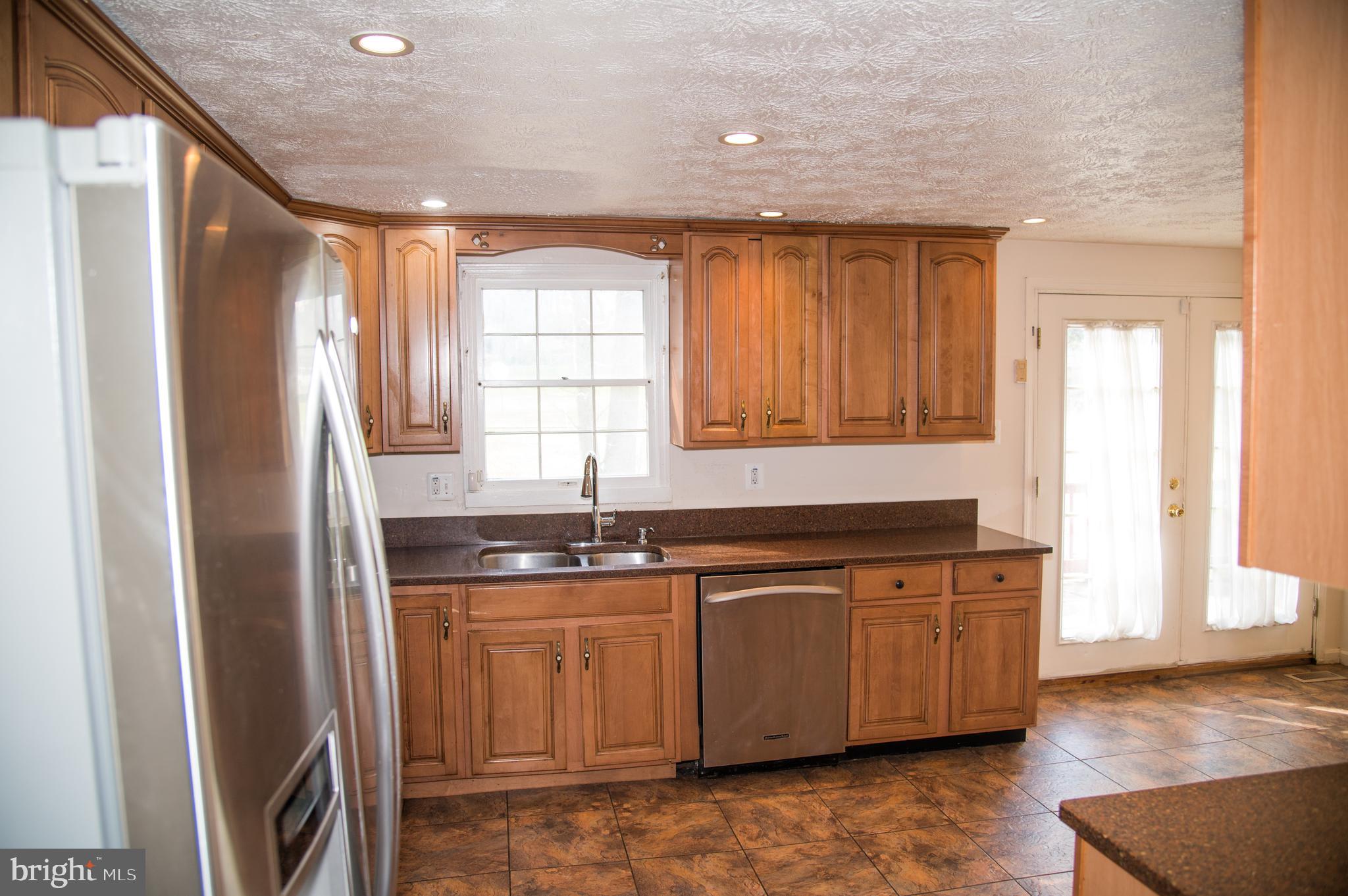 FORESTVILLE CENTER - Residential