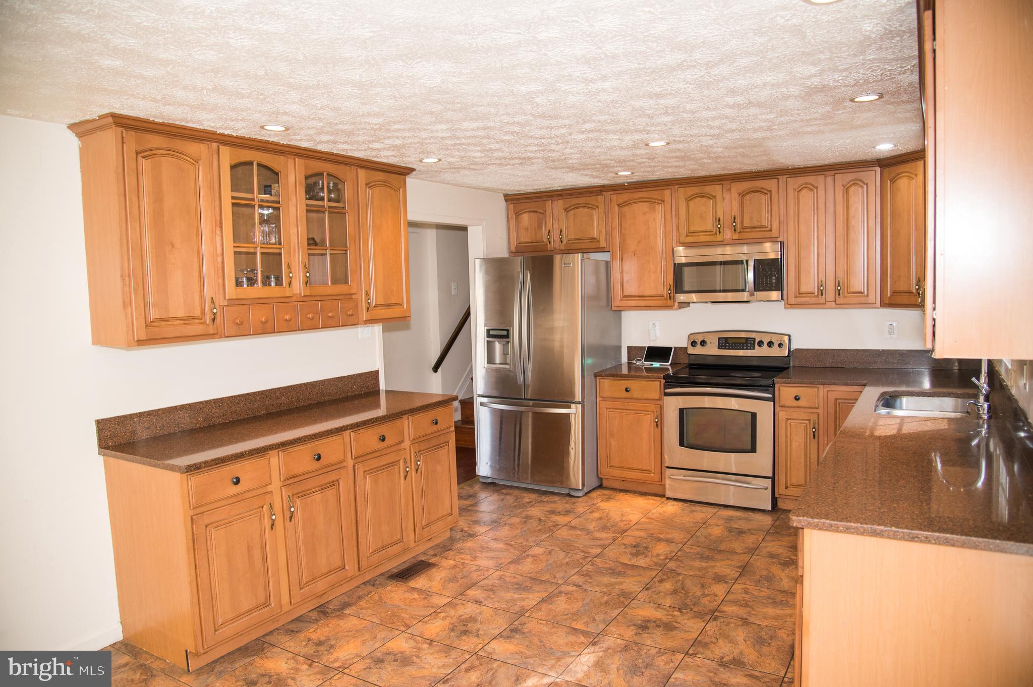 FORESTVILLE CENTER - Residential