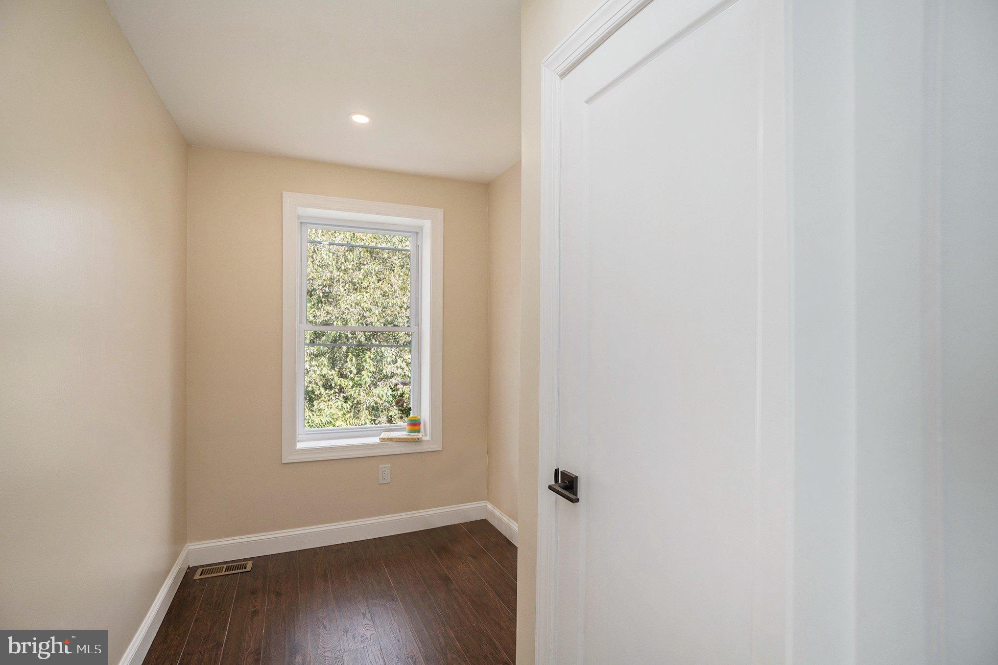 GERMANTOWN - Residential