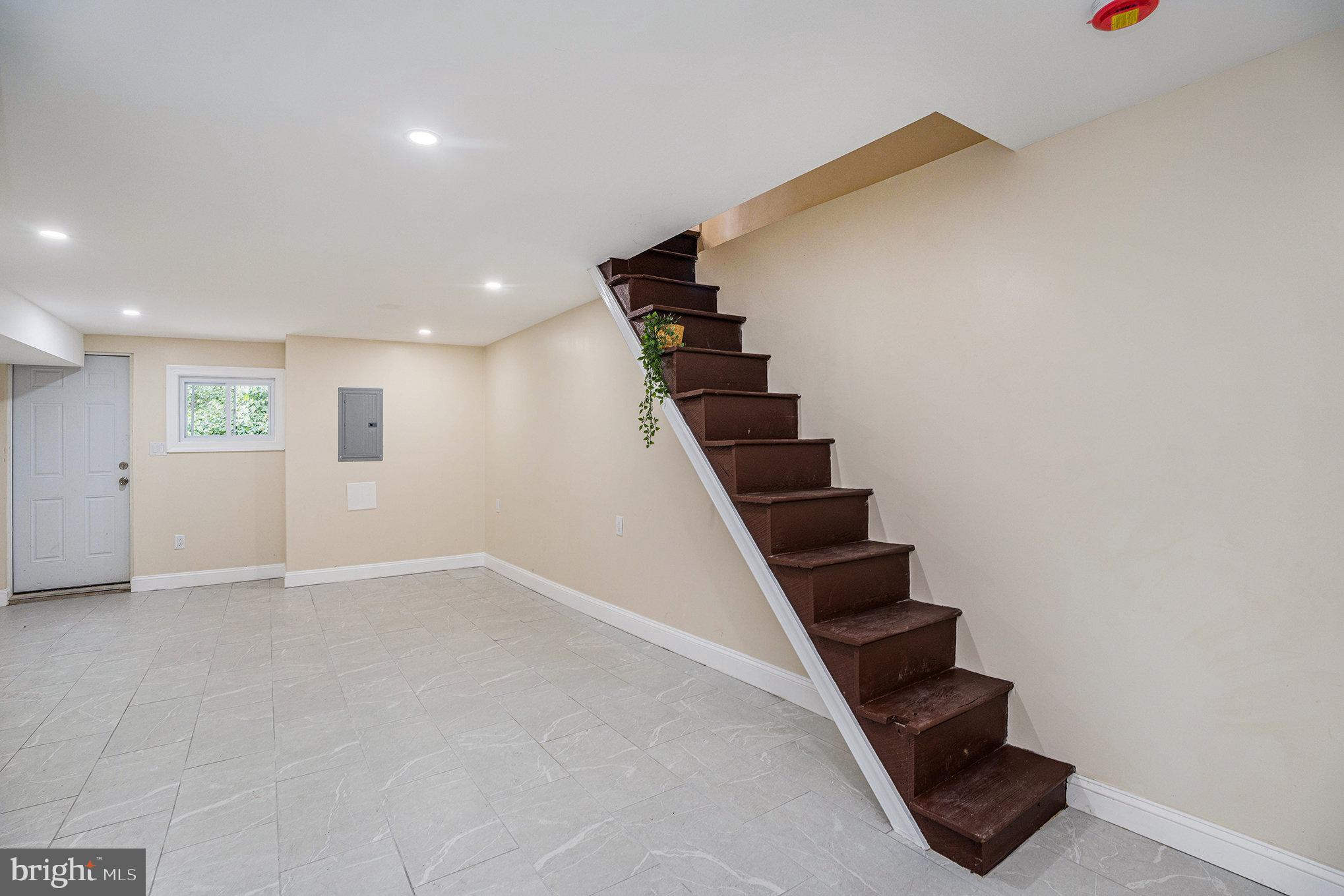 GERMANTOWN - Residential