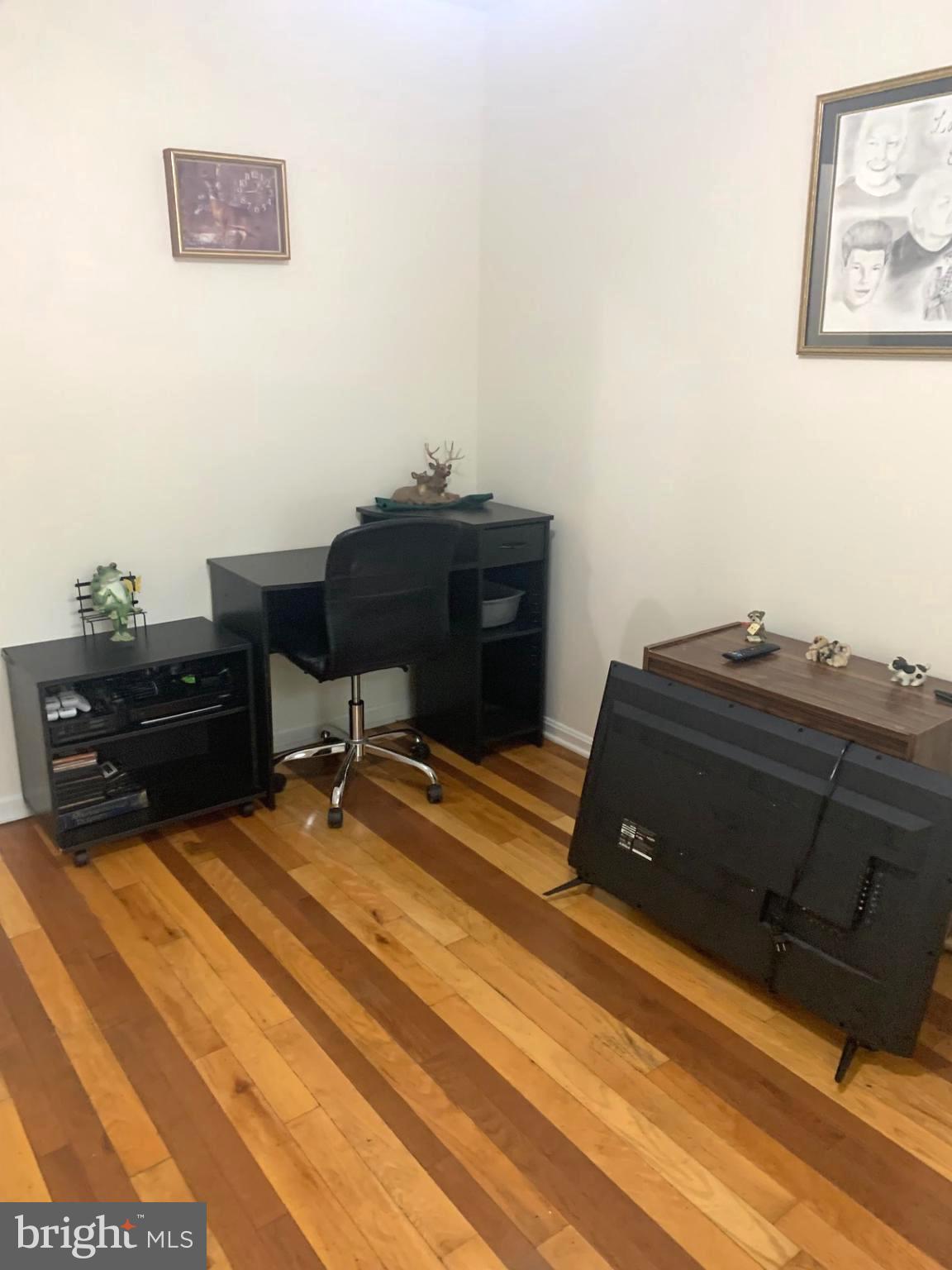 CHESTER HARBOR - Residential