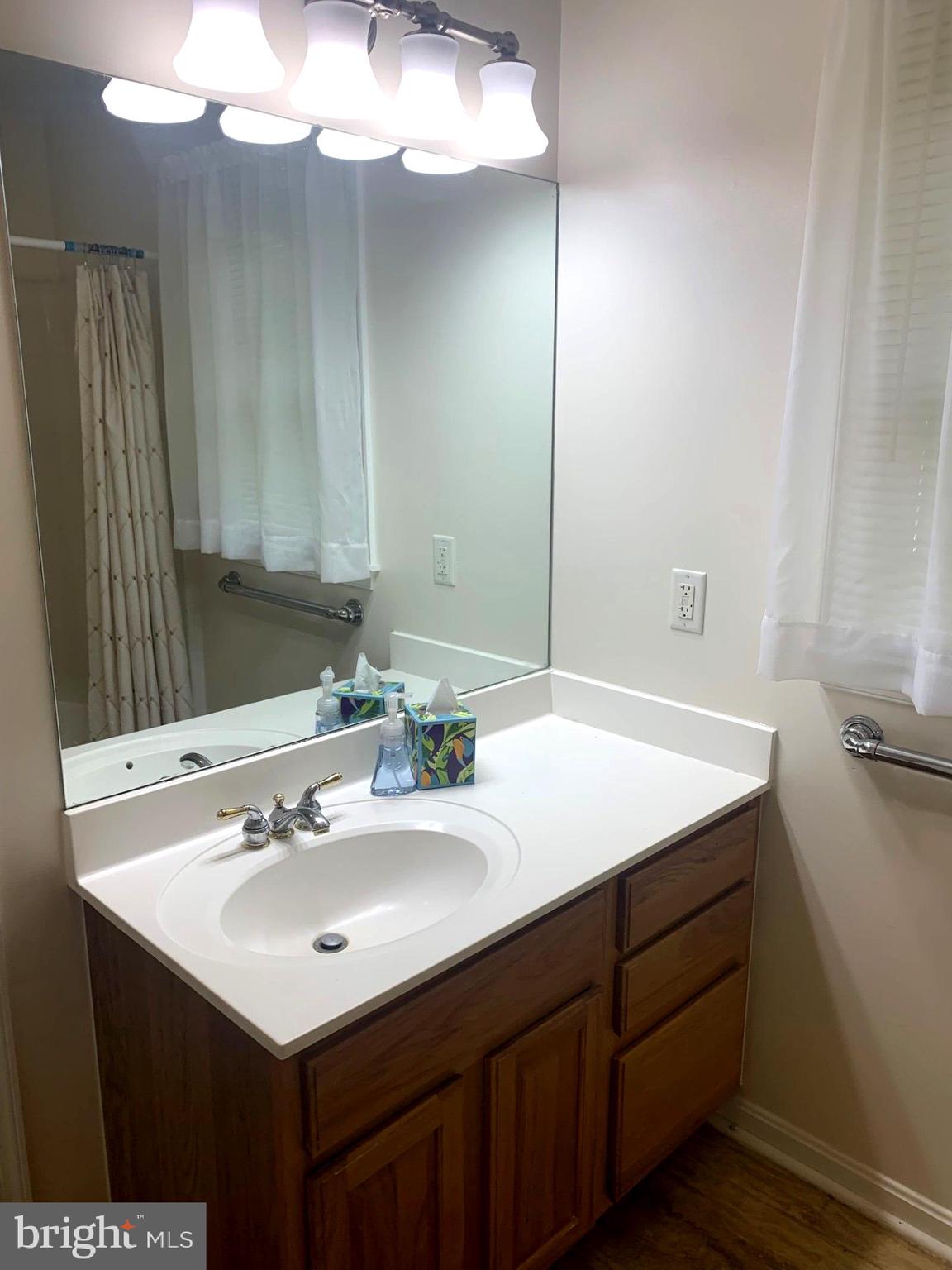 CHESTER HARBOR - Residential