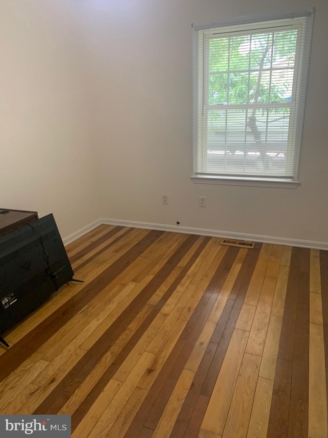 CHESTER HARBOR - Residential