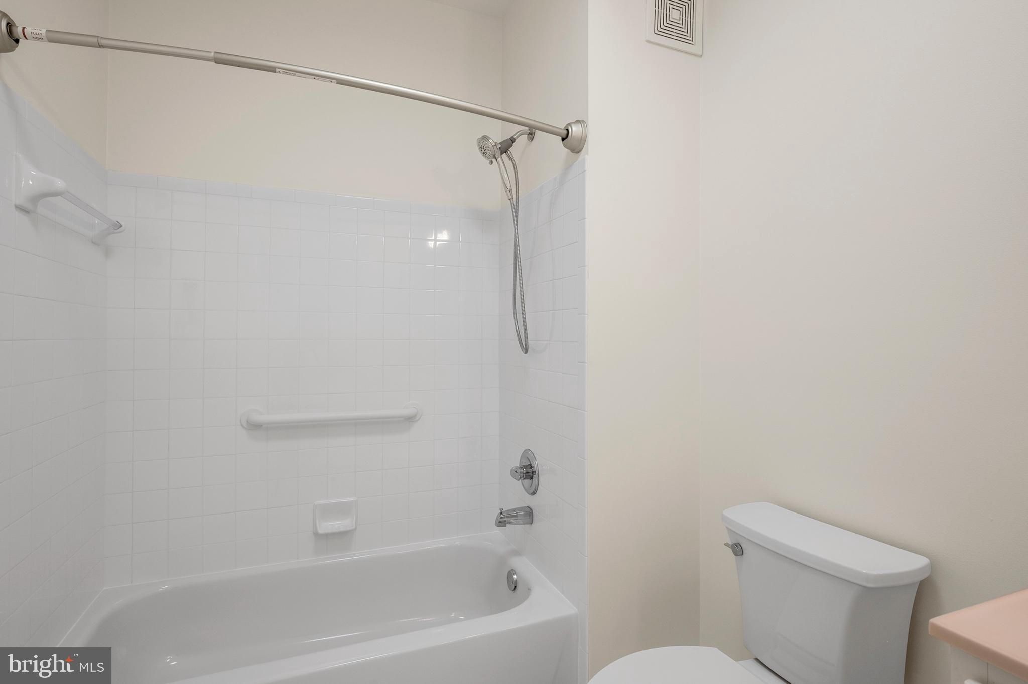 WAVERLY WOODS - Residential Lease